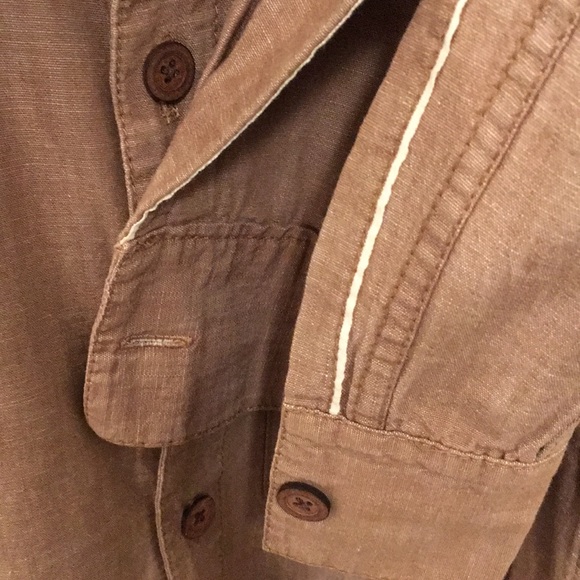 Men’s Long-sleeved Button-down Shirt. Size XS. - Picture 5 of 6